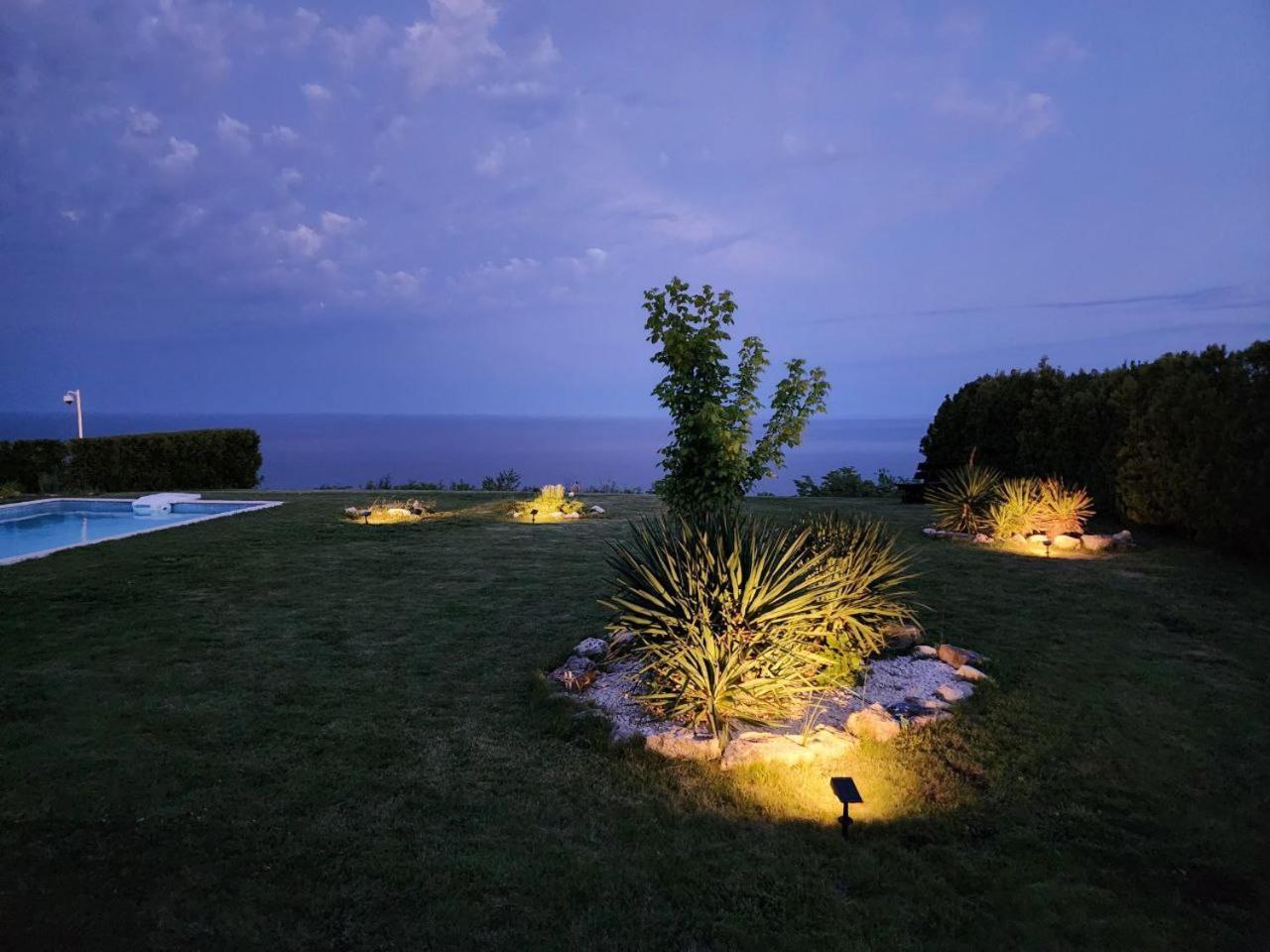 Private Villa 102 With Heated Pool In Blacksearama Balchik Exterior photo