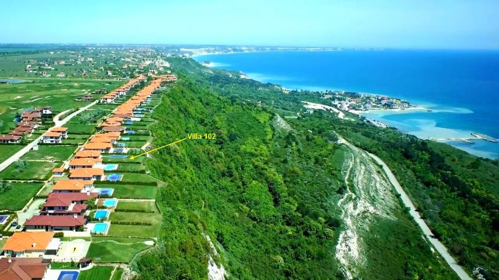 Private Villa 102 With Heated Pool In Blacksearama Balchik Exterior photo