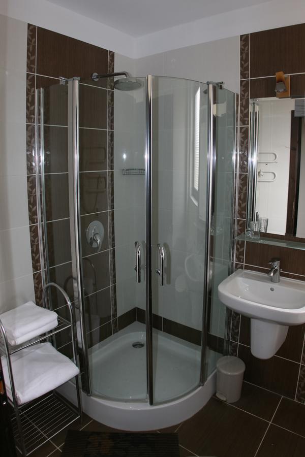 Private Villa 102 With Heated Pool In Blacksearama Balchik Exterior photo