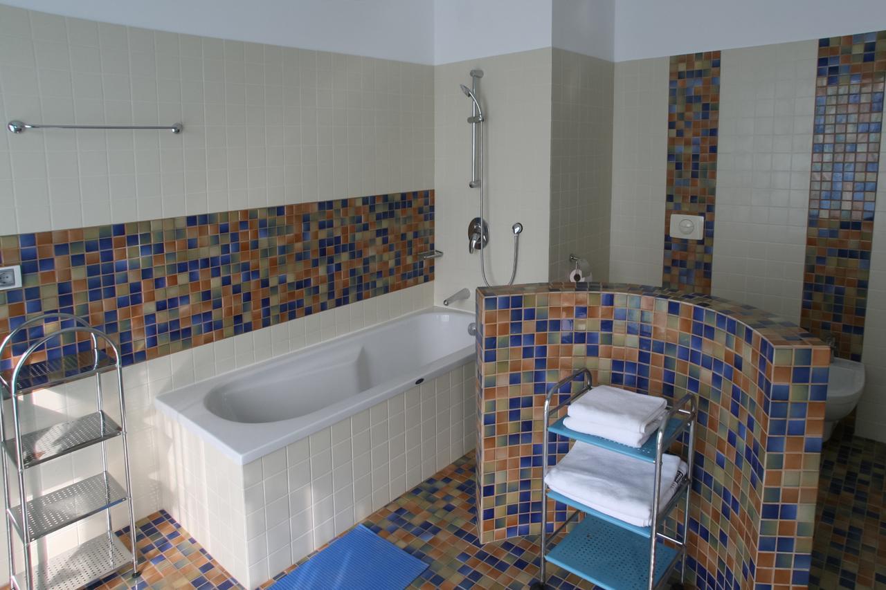 Private Villa 102 With Heated Pool In Blacksearama Balchik Exterior photo